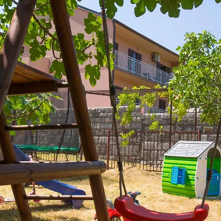 アパート Adriana *