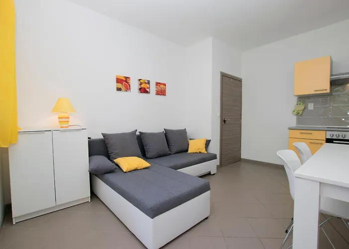 Apartment Adriana *