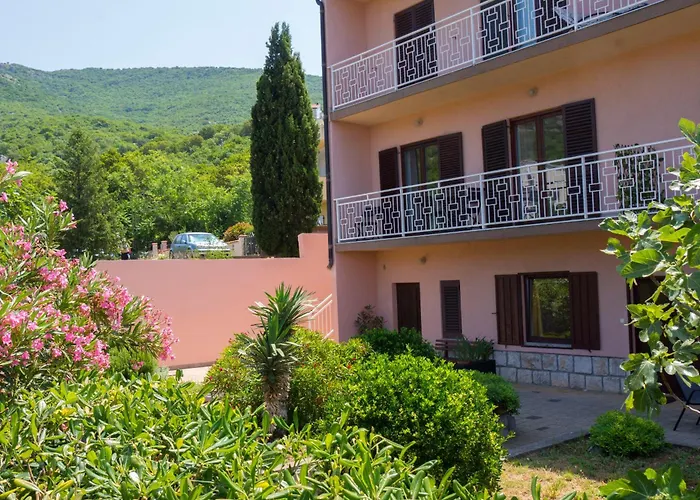 Apartment Adriana *