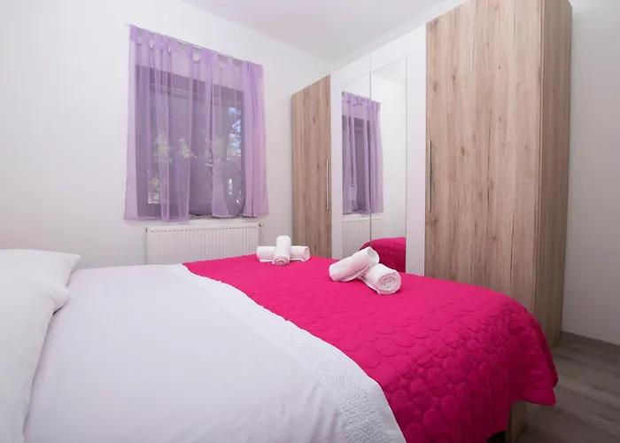 Apartment Adriana Klenovica